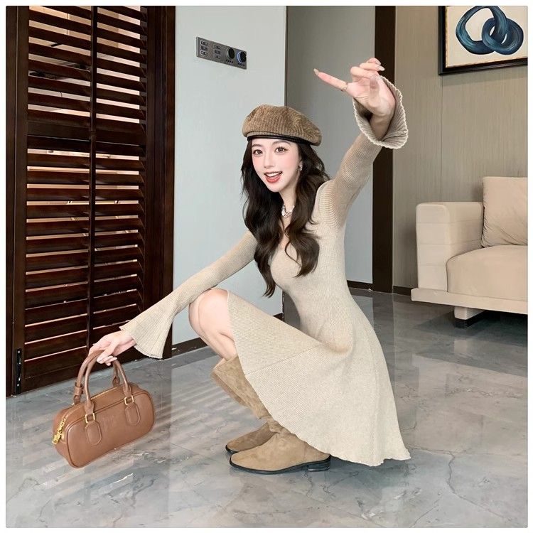 Season's New Pure Desire Style Spice Girl with Coat, Slim and Thin Long-sleeved Dress, Lazy Style Short Skirt