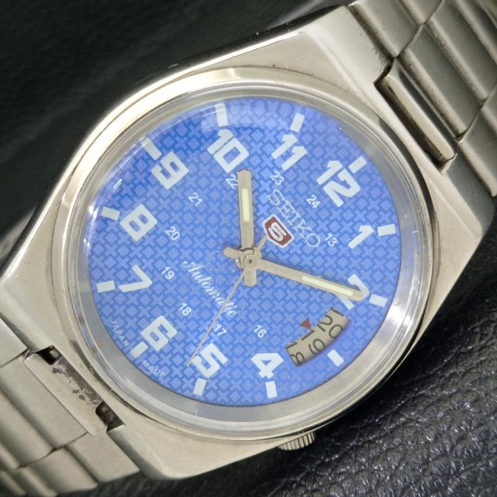 

USED GENUINE VINTAGE SEIKO 5 AUTOMATIC JAPAN MENS BLUE DIAL WATCH a434289-2 R120-a434289
