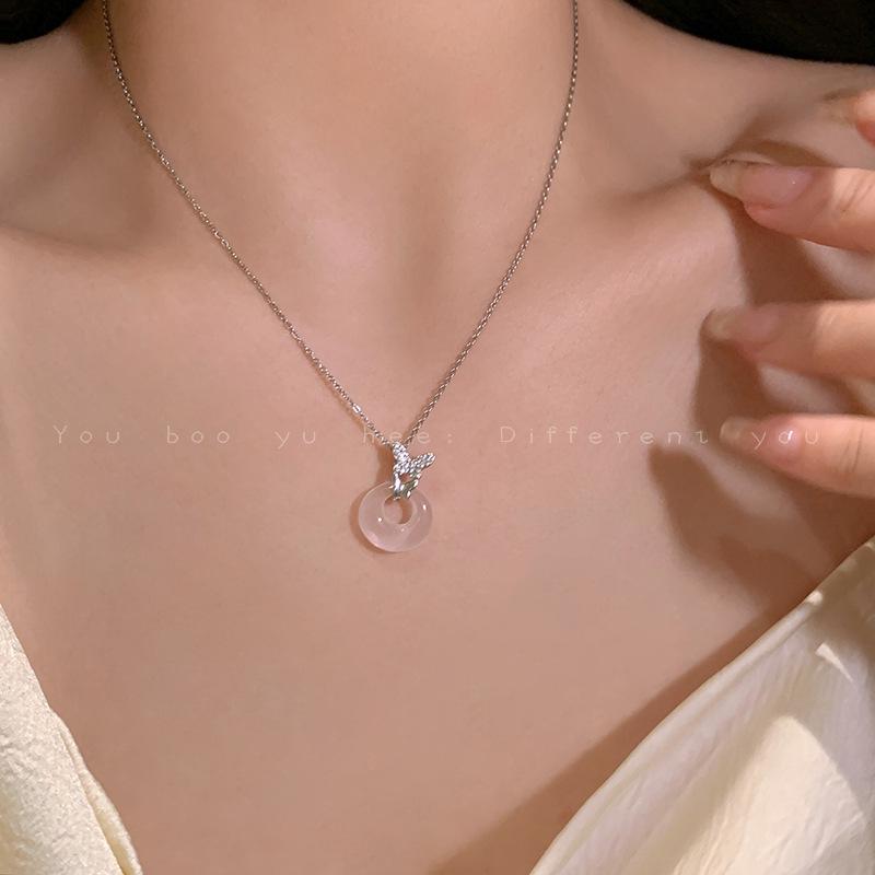 Chinese Zen Butterfly Necklace - Elegant Retro Clavicle Chain for Women, Versatile High-End Ethnic Style Accessory