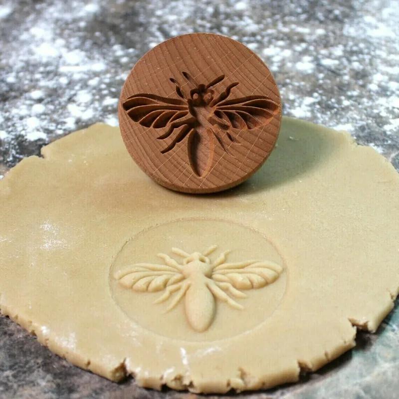 Holz Ausstechform Ausstecher Kekse Stempel Niedlicher Tannenzapfen Blume 3D Kuchen Prägeform Lebkuchen Gebäck- und Backzubehör