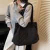 2025 autumn and winter new cotton clothes bag women's large-capacity diamond handbag casual commuter shoulder tote bag