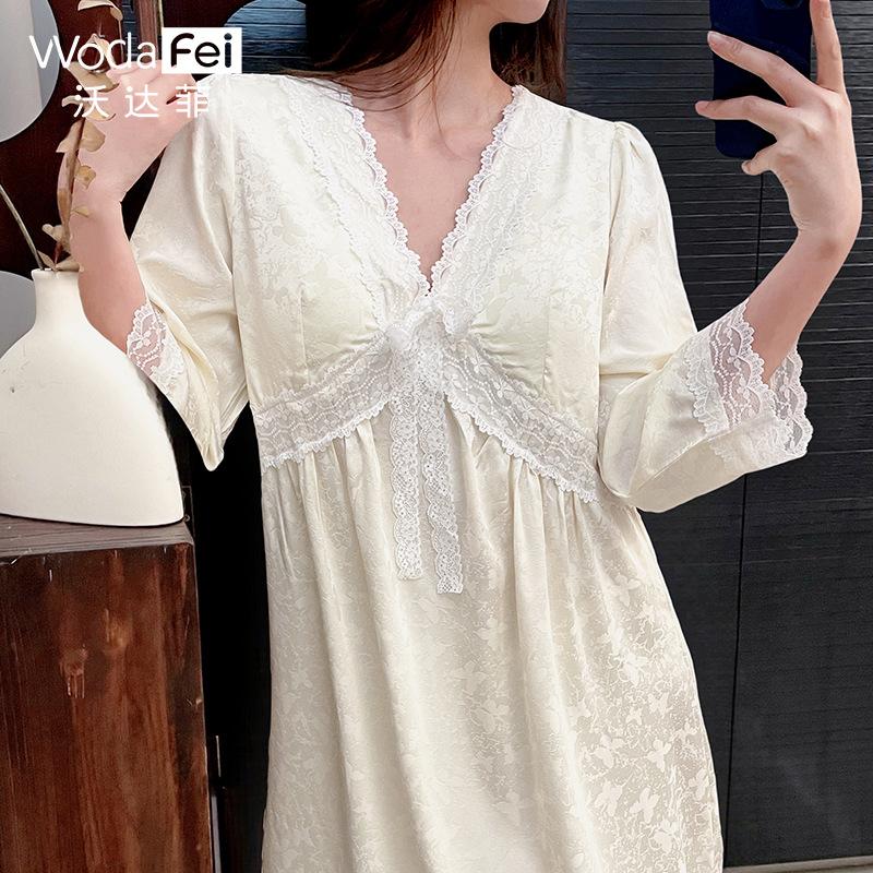 [Strict Selection] French Court Style Long-sleeved Nightdress with Chest Pad Elegant and Sweet Pajamas Satin Thin Loungewear Women's