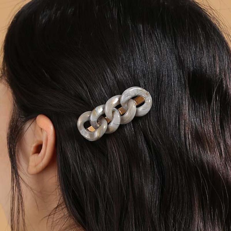 Marbling Chain Bangs Clip (Gray)