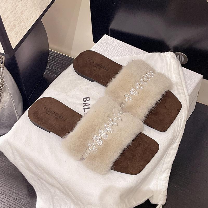 

Flat-bottomed French versatile fluffy shoes women s shoes wear 2025 new autumn and winter soft-soled plush cotton slippers 35 бежевый