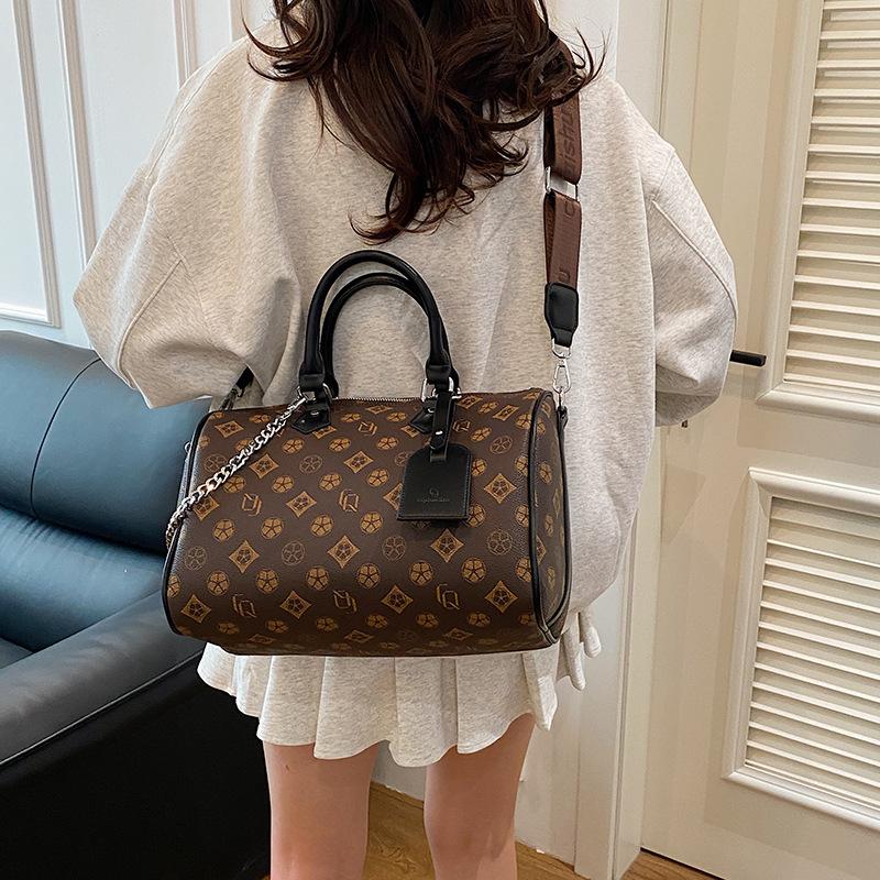 New Travel Fitness Tote Bag Premium Printed Messenger Bag High Value Versatile Commuter Shoulder Bag