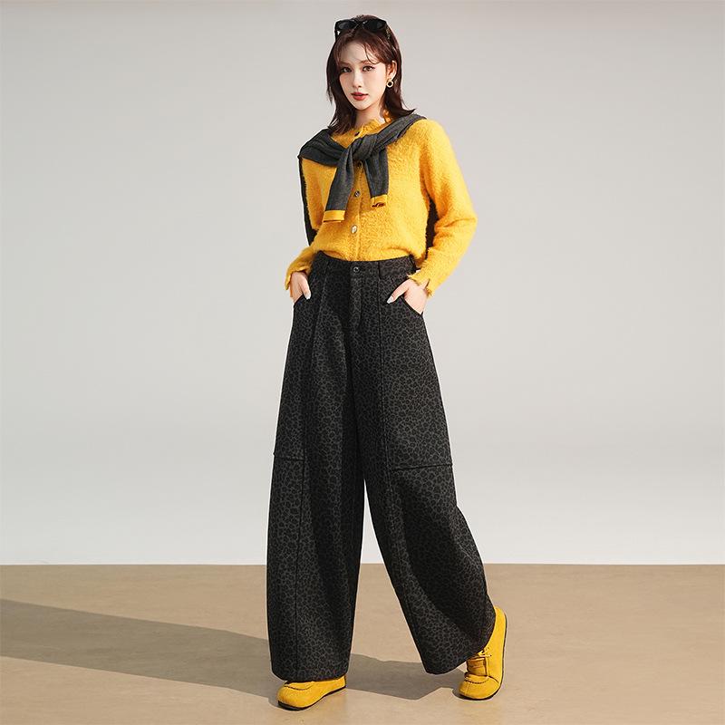 Women s Designer Leopard Print High-Waisted Fleece-Lined Winter Pants 29