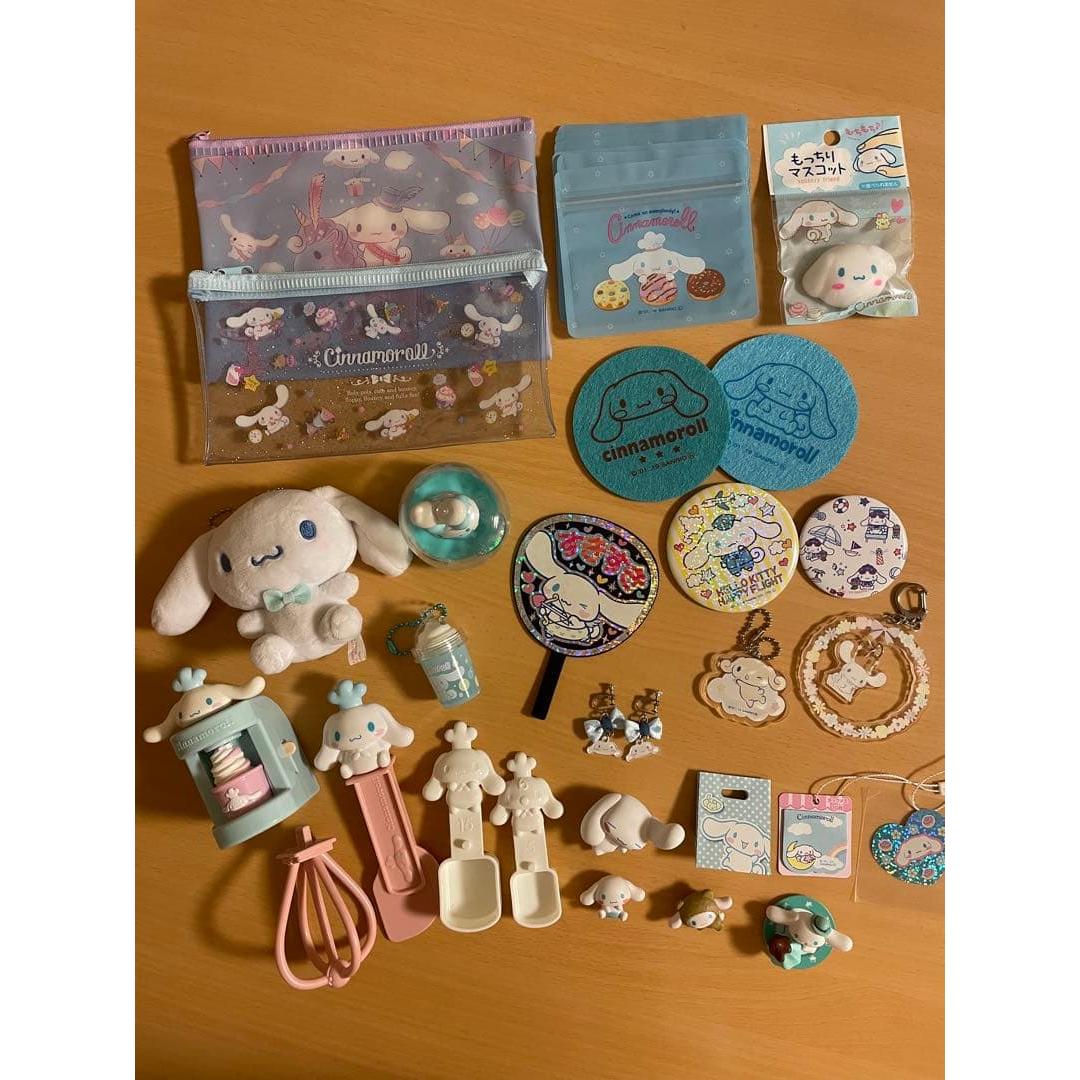 Cinnamoroll Happy Set Capsule Toy Plush Keychain and moreSold in bulk