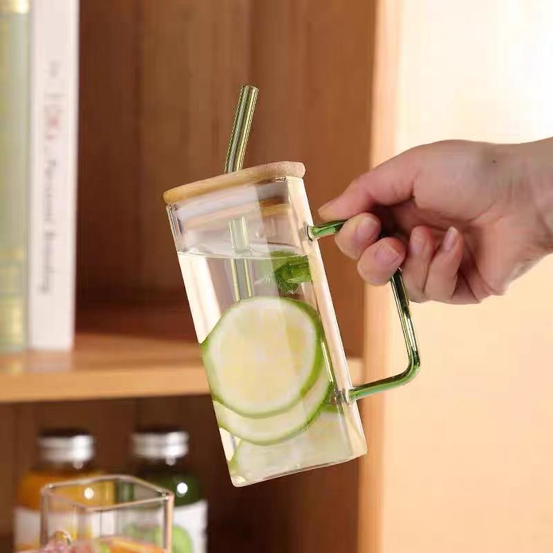 400 ml Fyrkantig Glasmugg Med Lock och Sugrör Frukost Mjölkkopp Mikrovågssäker Transparent Party Öl Kaffe Mugg Dryckesvaror Glas