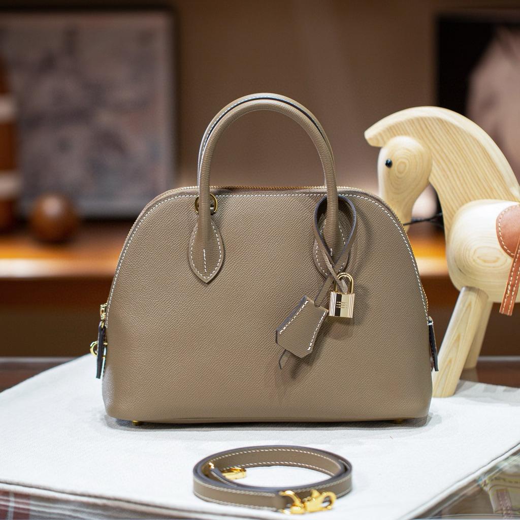 25cm Ep Handheld Leder Schutzhülle für Bälle Hochwertiges Echtleder Achseltasche Tragbare Einzel-Schulter-Handtasche Damen