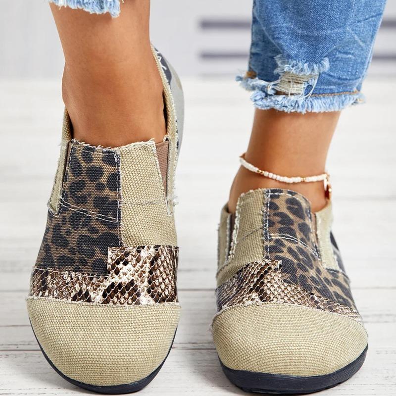 Women's Plus Size Leopard Print Slip-On Canvas Sneakers, Flat Casual Shoes