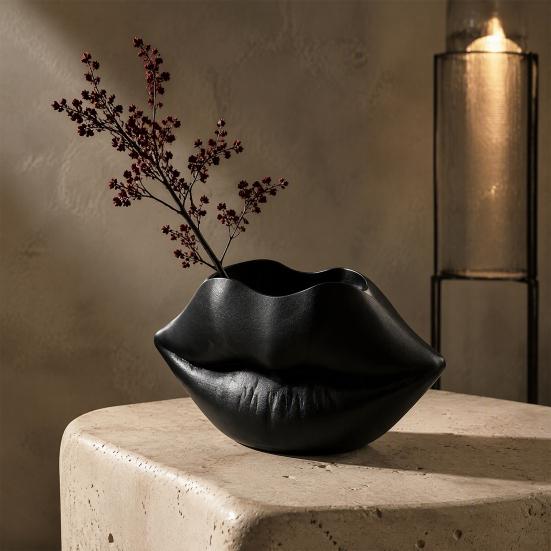 Modern Home Office Decor Lip Shaped Storage Holder, 3D Printed Red Sculpture Vase, Artistic Unique Desk Stationery Holder Desktop Organizer for