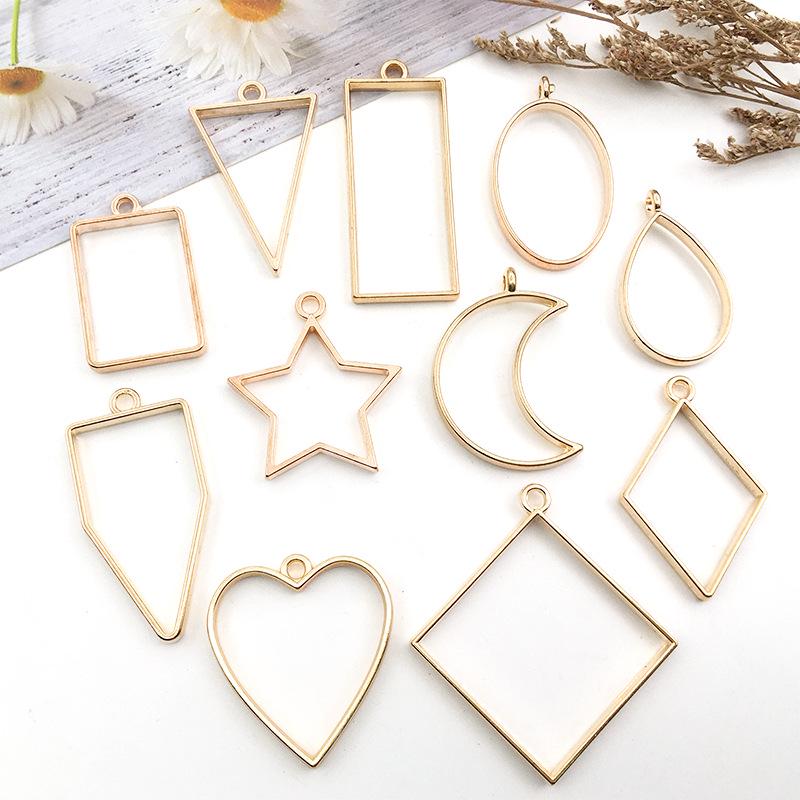 30-Piece Geometric Epoxy Bezel Pendant Frame Set: Heart & Rhombus Shapes for UV Resin