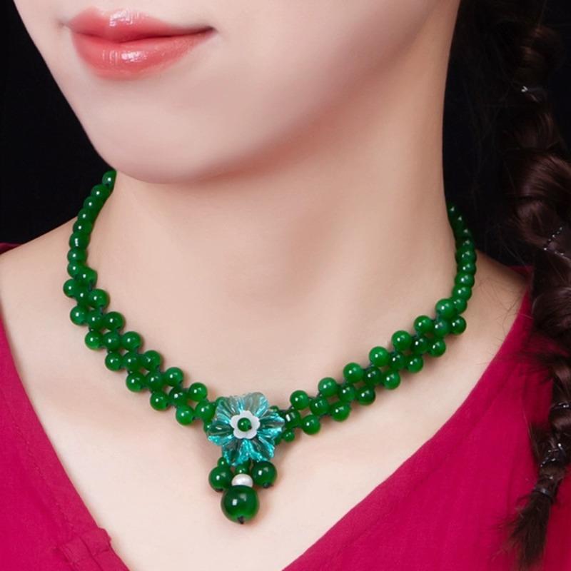 GEMCHIC Women s Ethnic Style Green Agate Beaded Necklace with Flower Pendant Adjustable Multi-Layer Choker