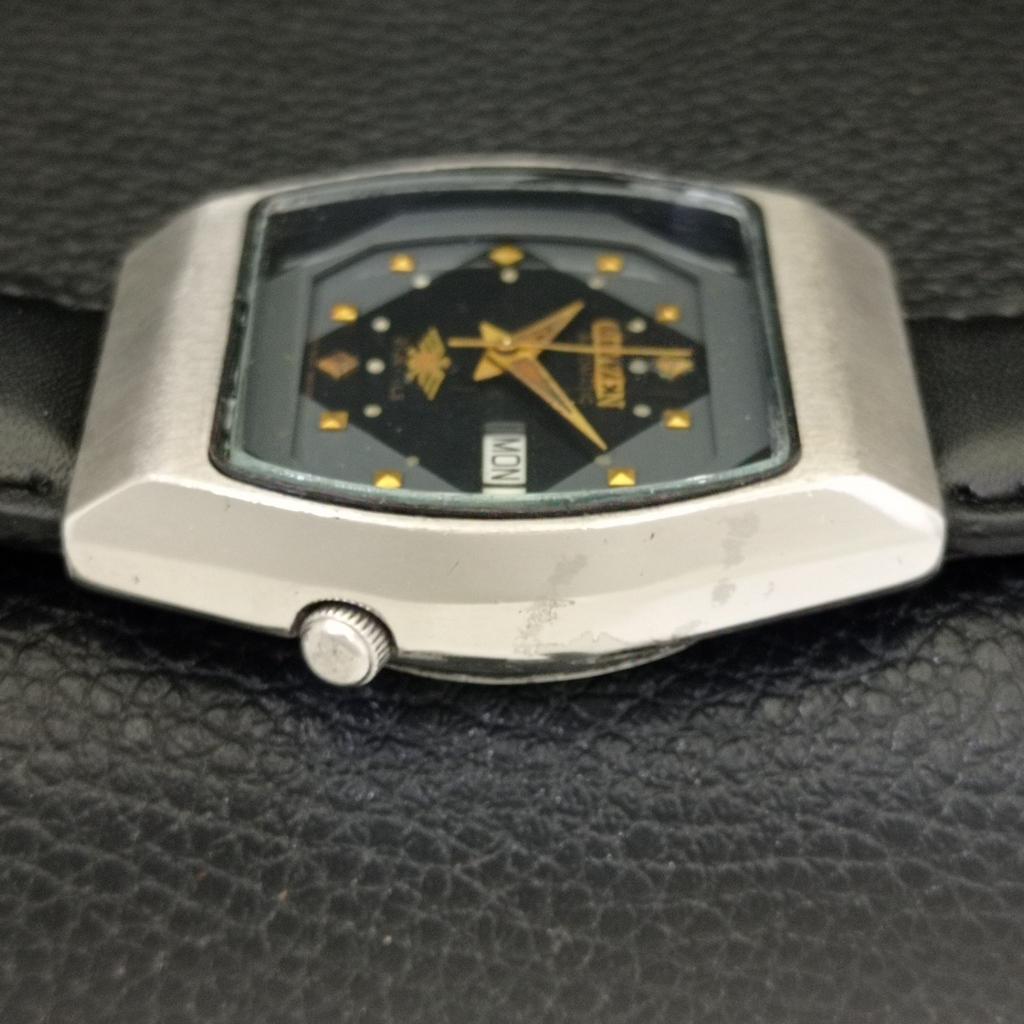 JAPAN VINTAGE CITIZEN AUTOMATIC 8200 MENS ORIGINAL DIAL WATCH A702147-5 R208-a702147