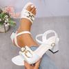 Übergröße Mode Damen Sandalen mit quadratischem Absatz mit Kette Knöchelriemen High Heels Partyschuhe Frau Metalldekor Weiße Sandalen 2025