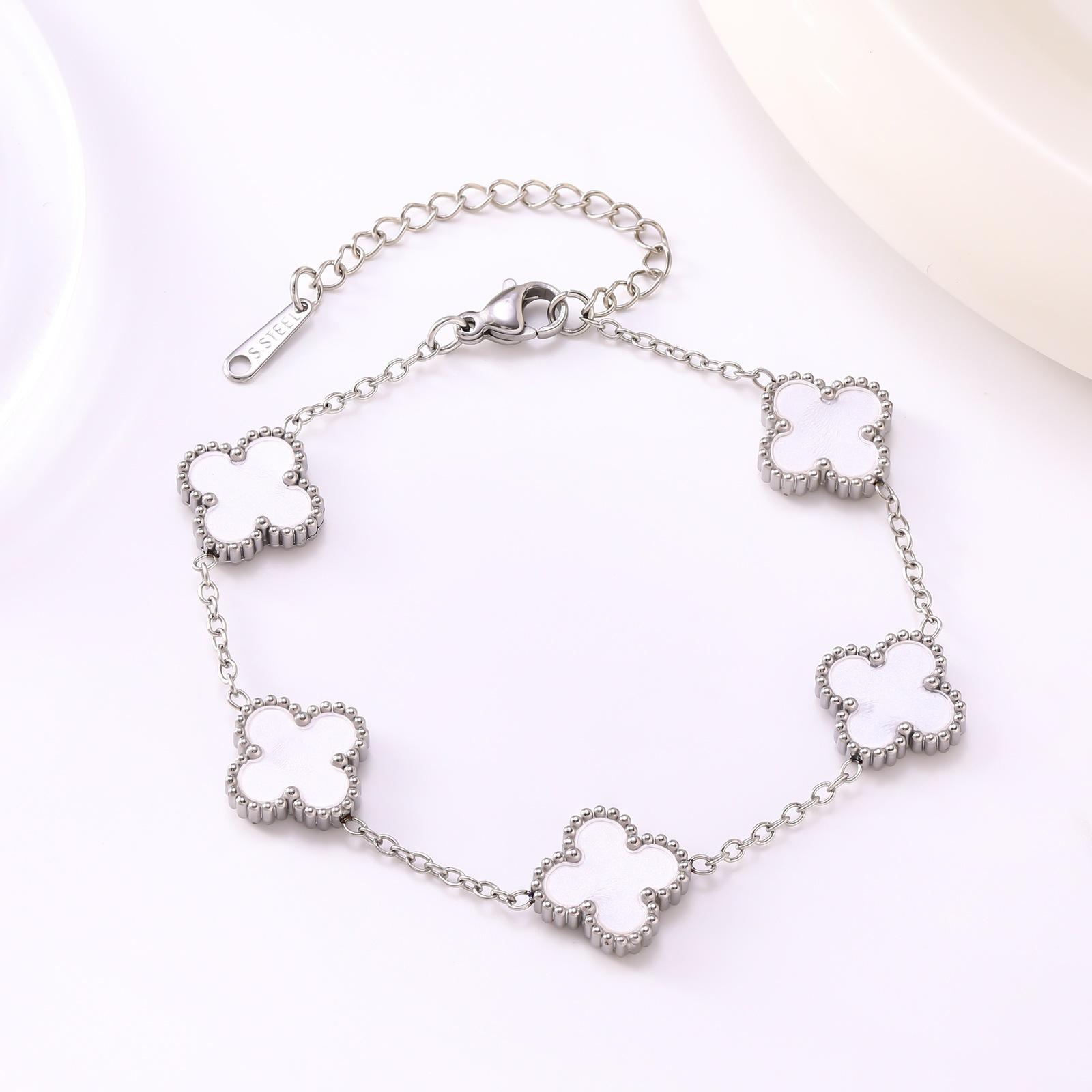 

Браслет Клевер Золото 18 карат Браслет Клевер Пять Цветков