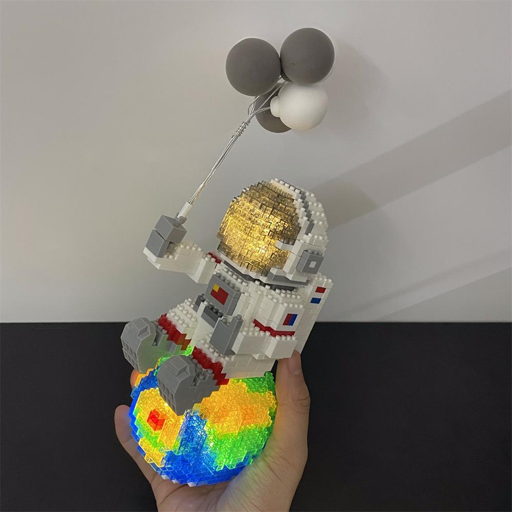 High-Quality Knew High-Quality Built High-Quality Astronaut High-Quality Series Tiny scale Compact size High-Quality Building High-Quality Blocks
