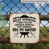 2D Flad - 1 stk Firkantet Metalble Skilt Med Et Grillmester Design, Inklusive Ikoner for Kødrygning, Pulled Pork, Grillet Kylling