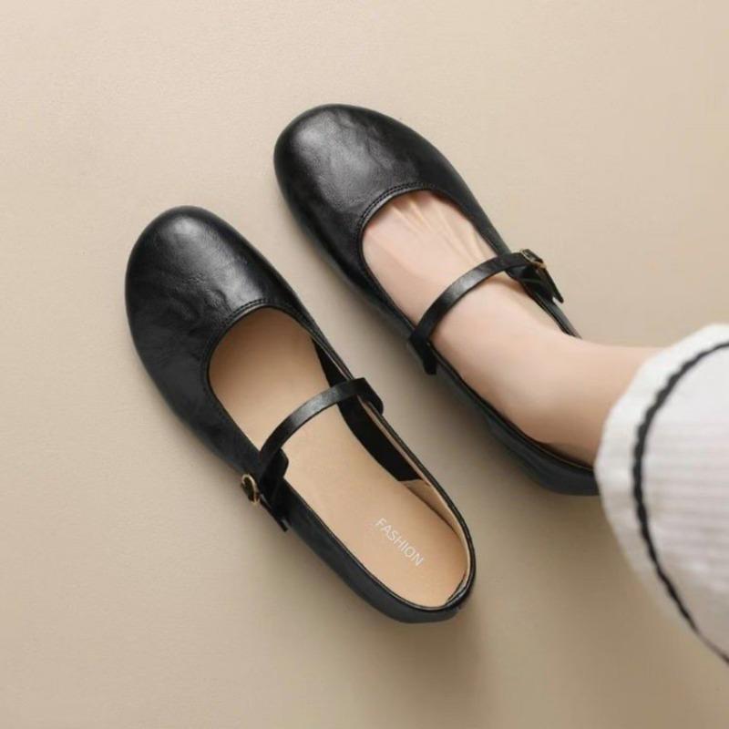 

Retro simple square head one-word buckle strap single shoes autumn new Mary Jane shoes shallow mouth single shoes 35 чорний