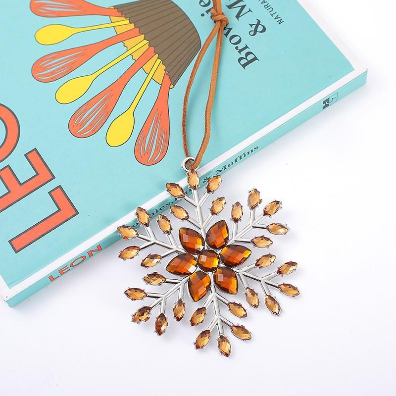 Best-selling Christmas Snowflake Zinc Alloy Ornaments Colorful Snowflake Pendants Christmas Trees  Small Commodities