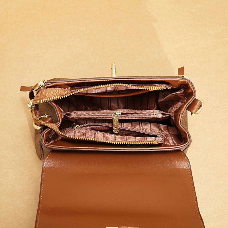 Bag 2025 Summer Retro Middle-aged Mom Bag Textured Versatile Shoulder Crossbody Handbag Bag