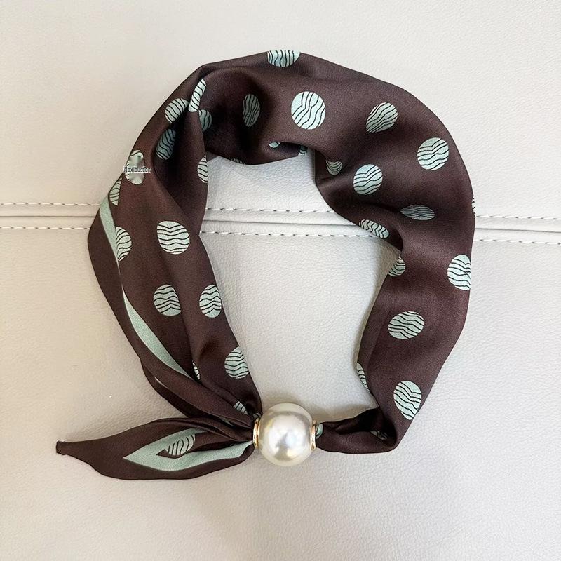 Summer 2025 Pearl Magnetic Buckle Scarf: Versatile, Decorative, Breathable Neck Warmer