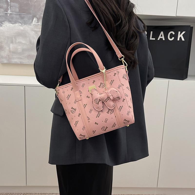 Cartoon bear printed bucket bag 2025 spring new Korean version fashionable versatile shoulder bag premium messenger bag
