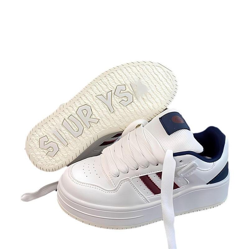 Burgunderfarbene Plateau-Brot-Schuhe kleine weiße Schuhe Damen leichtgewichtige runde Zehenpartie Student vielseitig Rock höhenverstärkende Paar-Board-Schuhe
