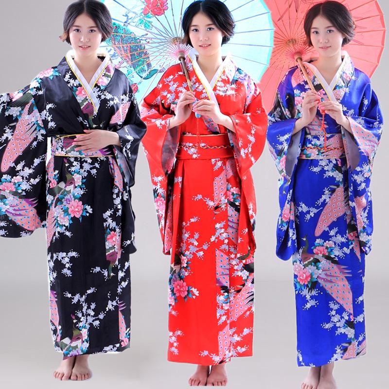 Kimono tradizionale giapponese da donna per cosplay, fotografia e performance scenica