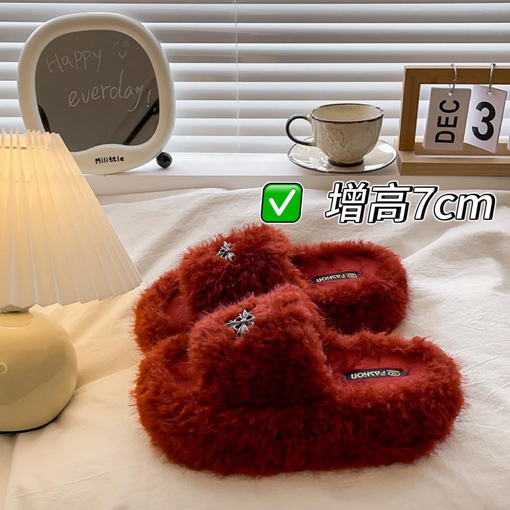 Internet Celebrity Mao Mao Slippers Women Wear Autumn and Winter 2025 New Home Super Fire Ins Tide Non-slip Thick Bottom Cotton Mop