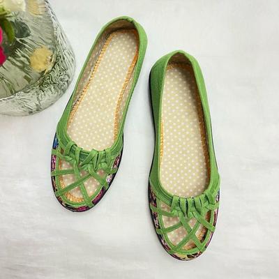 Chaussures d'été en tissu vieux Pékin, chaussures en maille creuse, chaussures pour femmes antidérapantes, chaussures en toile à semelle souple, chaussures de danse carrées, sandales à une étape