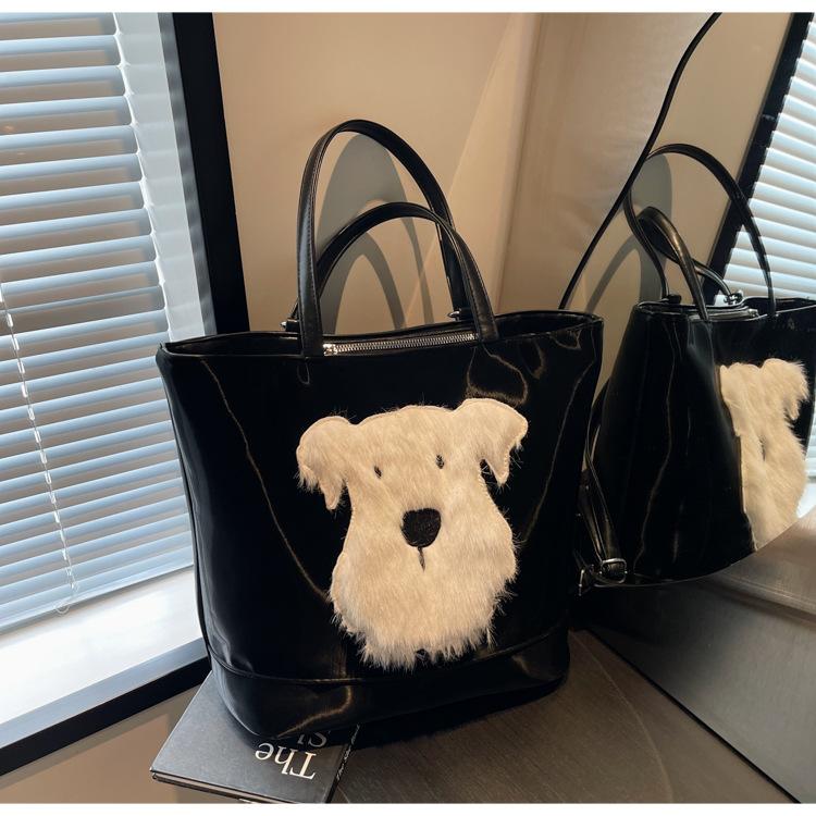 

Корейская версия модной большой сумки для женщин, большой вместительной сумки подмышкой 2024 года, новая сумка-рюкзак в виде плюшевого щенка чёрный