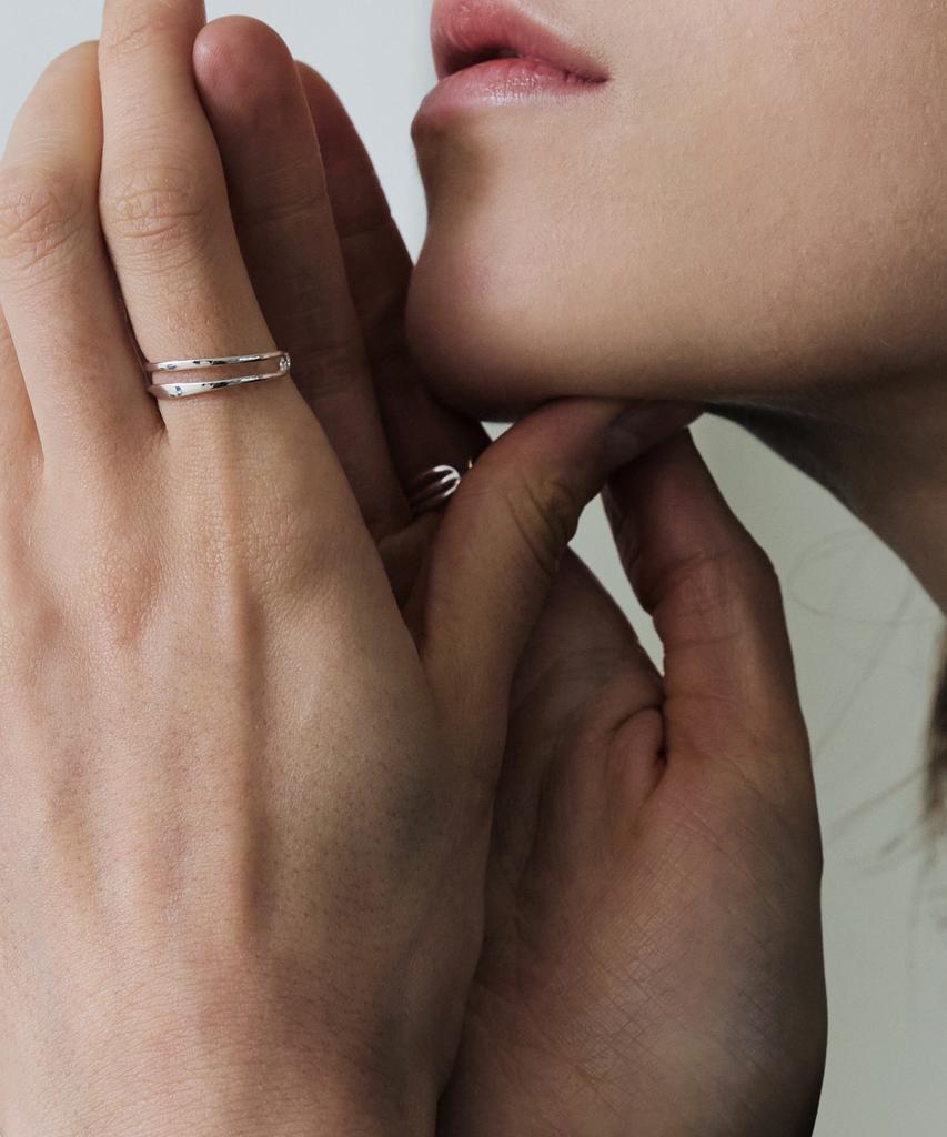 Tou Np033 Dual Strand Twisted Open Ring