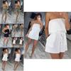 Elegante Mono de Mujer con Pantalones Cortos de Hojas Para un Look Chic de Verano