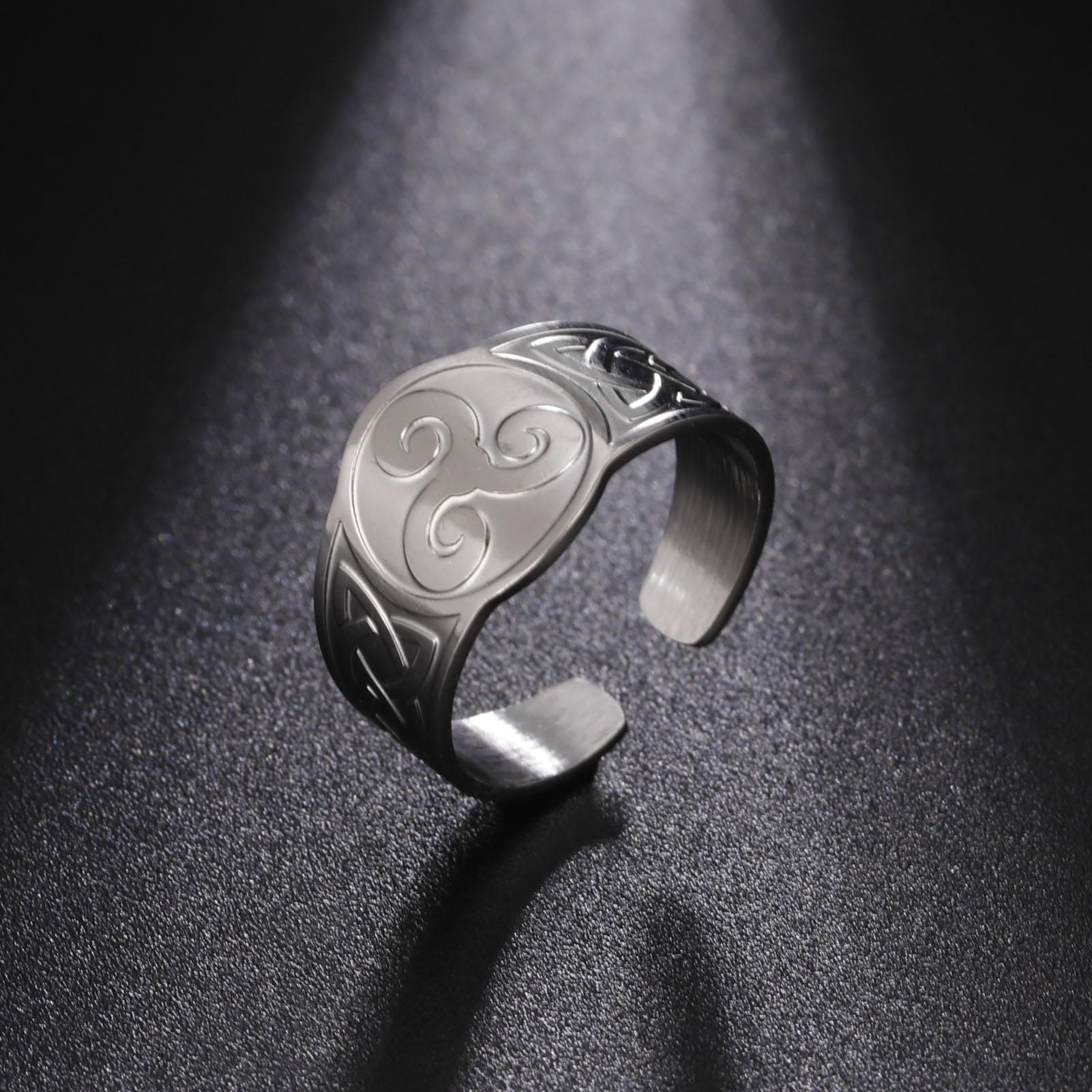 

Кольцо с кельтским узлом викингов, спиральный трискель, треугольник, регулируемые кольца, амулет, нержавеющая сталь, мужские, женские украшения, подарок на День святого Валентина resizable