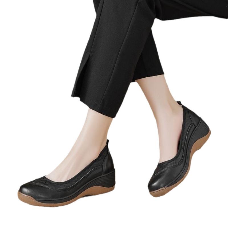 Comfortable Casual Mother Shoes Platform-soled Versatile Muffin-soled Small Leather Shoes 2025 Autumn New Wedge Heel Middle-aged Single Shoes Women