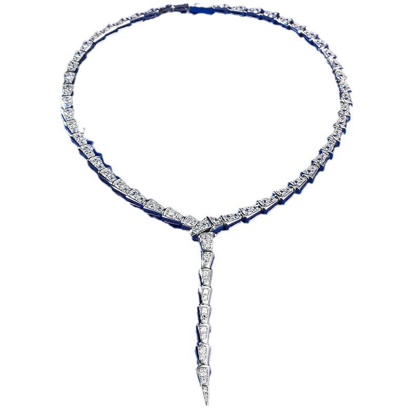 Hui Zhi Yi S925 Silver Diamond Snake Necklace - High-End Fashion Statement