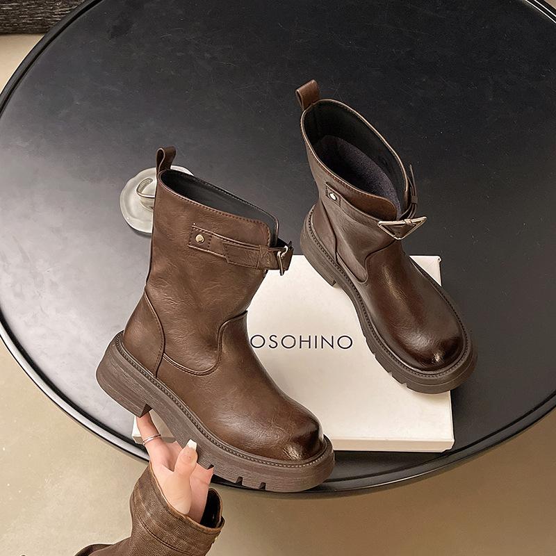 Round head belt buckle short boots women's autumn 2025 new retro versatile short fashion boots