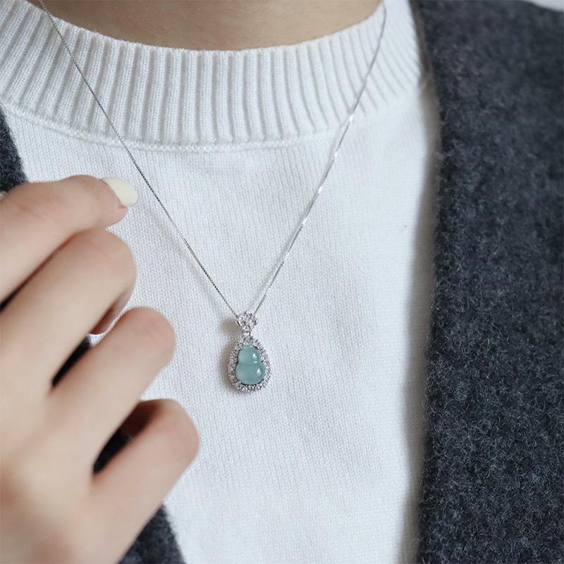 Elegant Jade Gourd 925 Silver Necklace - Luxury & Versatile Clavicle Chain