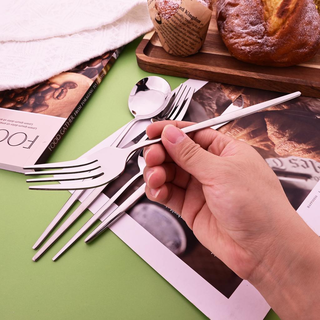 16 Pieces Colorful Silverware Tableware Set Service for 4, Stainless Steel Flatware Kitchen Cutlery Utensils Set for Home Kitchen Restaurant