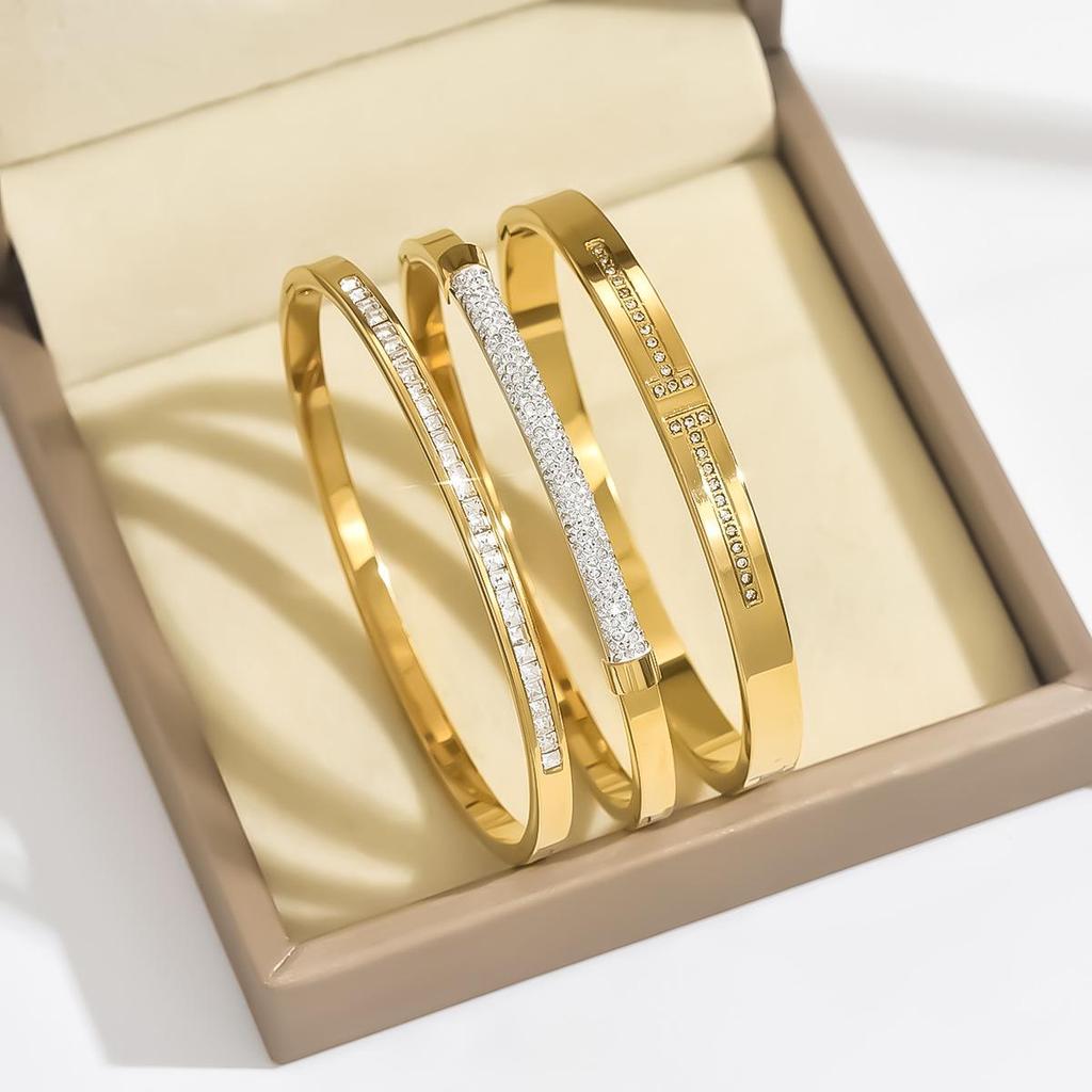 Nicht verblassendes vergoldetes Titanstahl-Armband für Damen - Exquisiter europäischer und amerikanischer Stil
