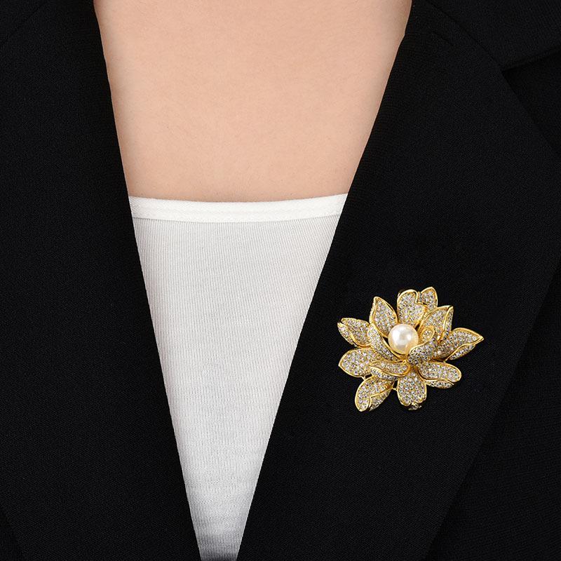 "Shengshi Lotus Brosch, Exklusiv Lyxig Brosch för Kvinnor, Trendig Blomnål.