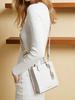 Michael Kors Borsa a tracolla con logo Gigi e tracolla regolabile, da donna, bianca