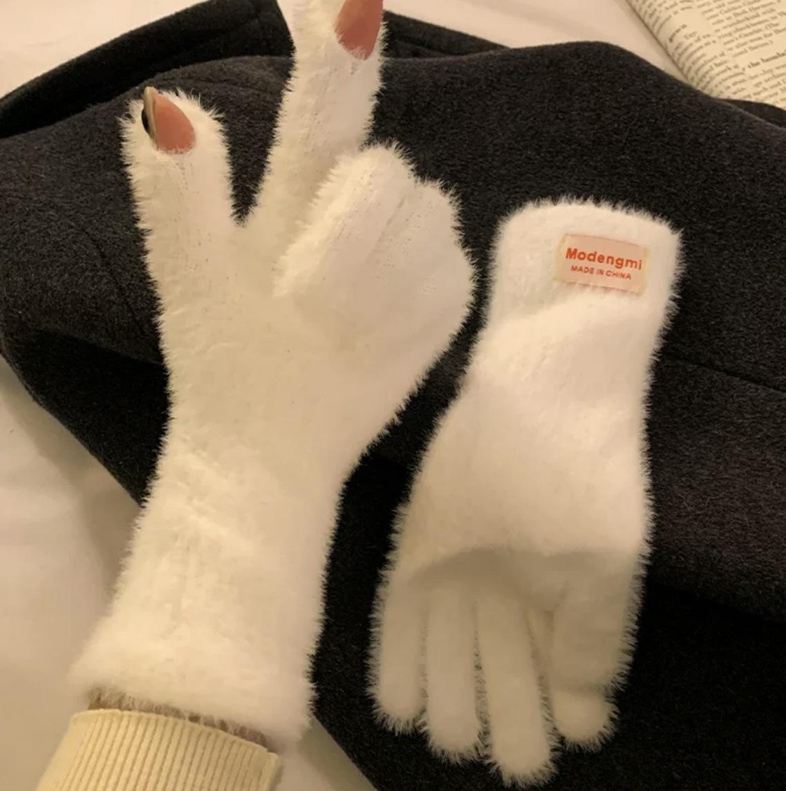 

Женские зимние перчатки для сенсорных экранов — теплые, простые, однотонные, с расширенной защитой запястья белый