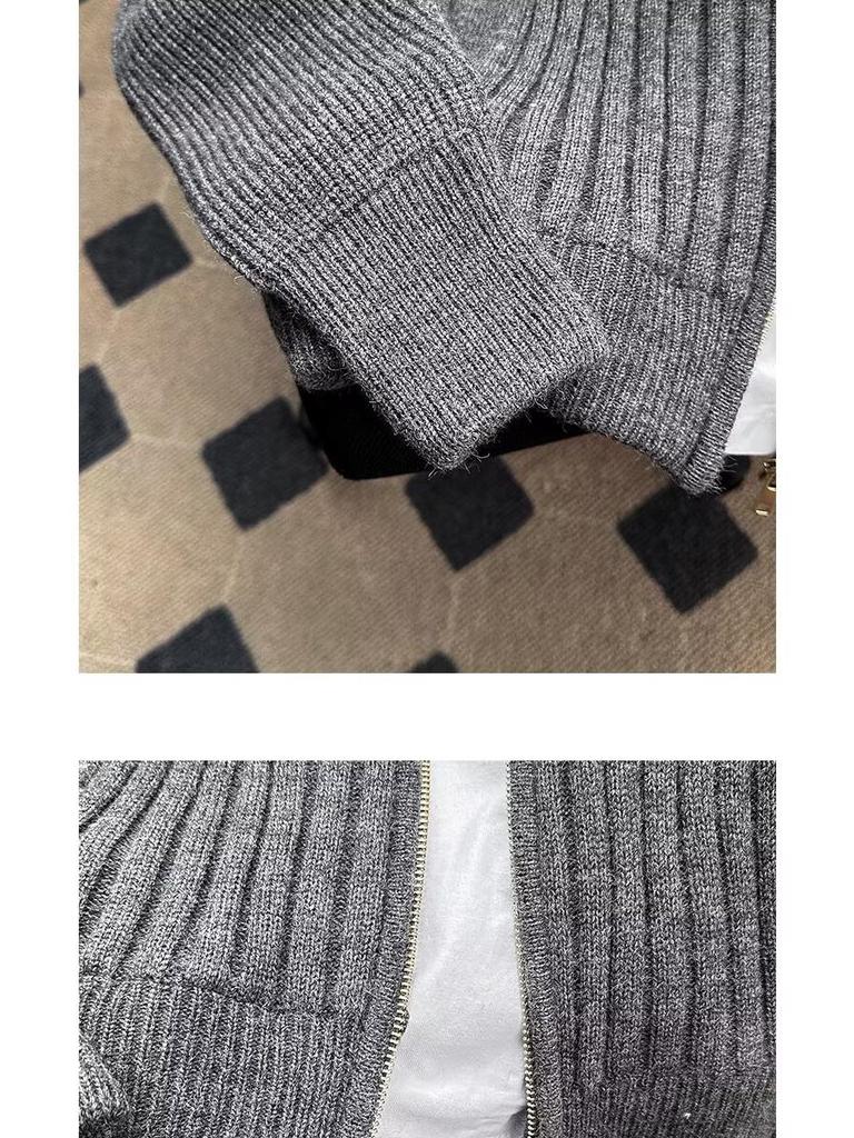 Men's Thick Knit Zipper Sweater - Solid Color, Half-High Collar, Autumn/Winter Pullover, Loose Fit Floral Thread Design