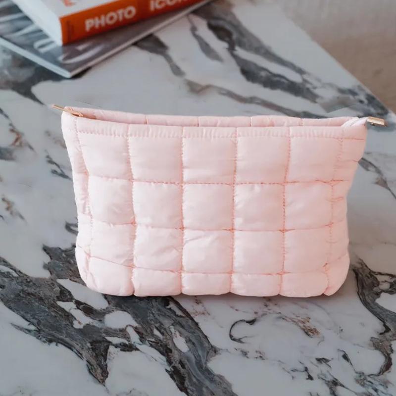 Fashionable Pleated Travel Makeup Bag Korean Style Casual Clutch For Women
