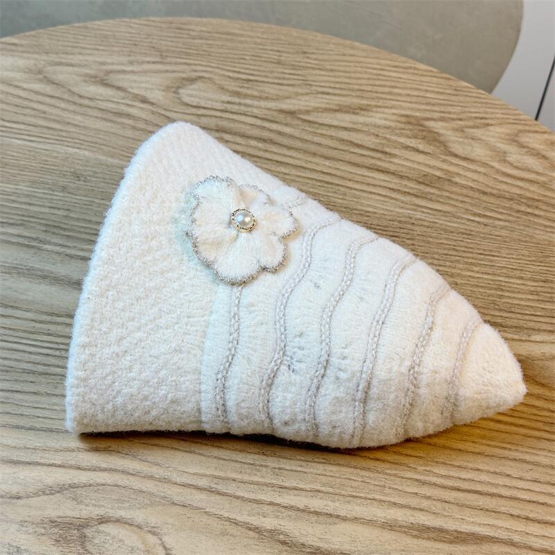 Basin Hat New Women's Autumn and Winter Foldable Fashion Warm Pearl Flower Bucket Hat