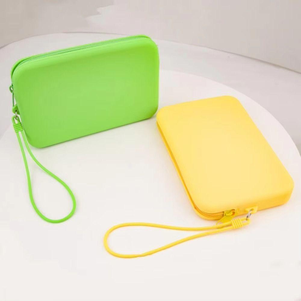 Large Capacity Silicone Cosmetic Organizer Solid Color Portable Makeup Pouch  for Outdoor