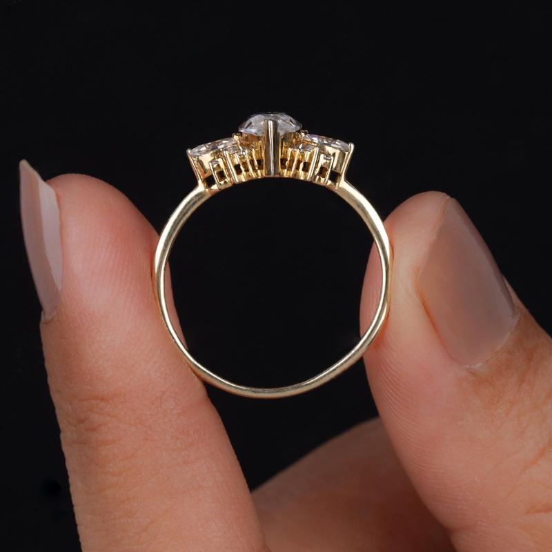Luxurious Sparkling Zircon Inlaid Women's Ring, Suitable for Brides' Engagement, Wedding, Banquet Jewelry Gifts