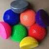 1 Stück zufällige Farbe PVC Igel Balanceball, Fitnessball für den Fuß, Stabilitätstraining, Rumpfmuskulaturtraining und Flexibilitätstraining
